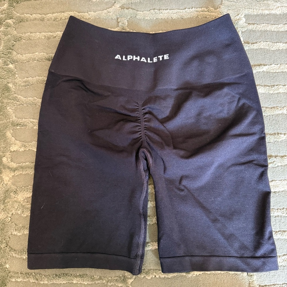 Alphalete amplify scrunch shorts 6.5”